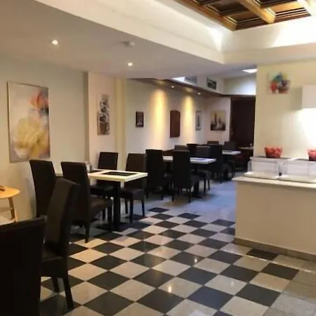 Bestprice 酒店 科布倫茨